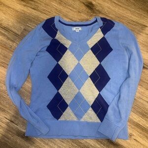 Izod Women's Light Blue and Navy Argyle V-Neck Sweater